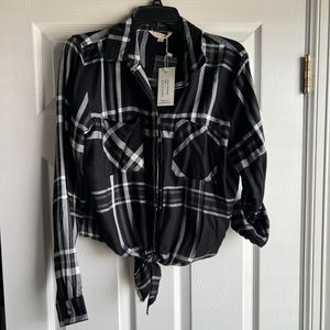 Sum & Sam Plaid Flannel with waist tie sz Large NWT!